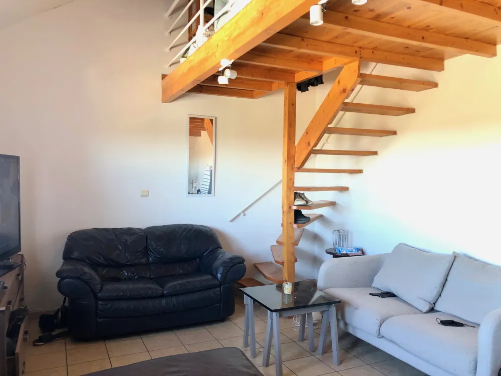 Duplex avec chambre en mezzanine