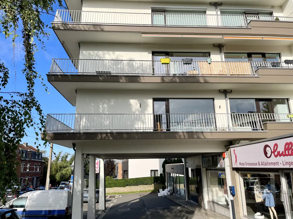 Appartement au 1er étage avec ascenseur et terrasse