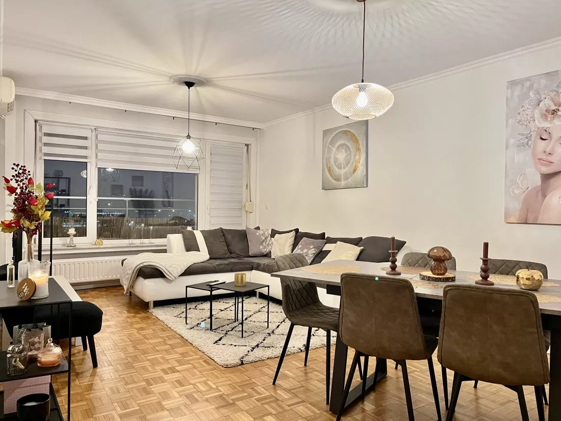 Appartement d'une chambre au 13ème étage, proche de Coronmeuse