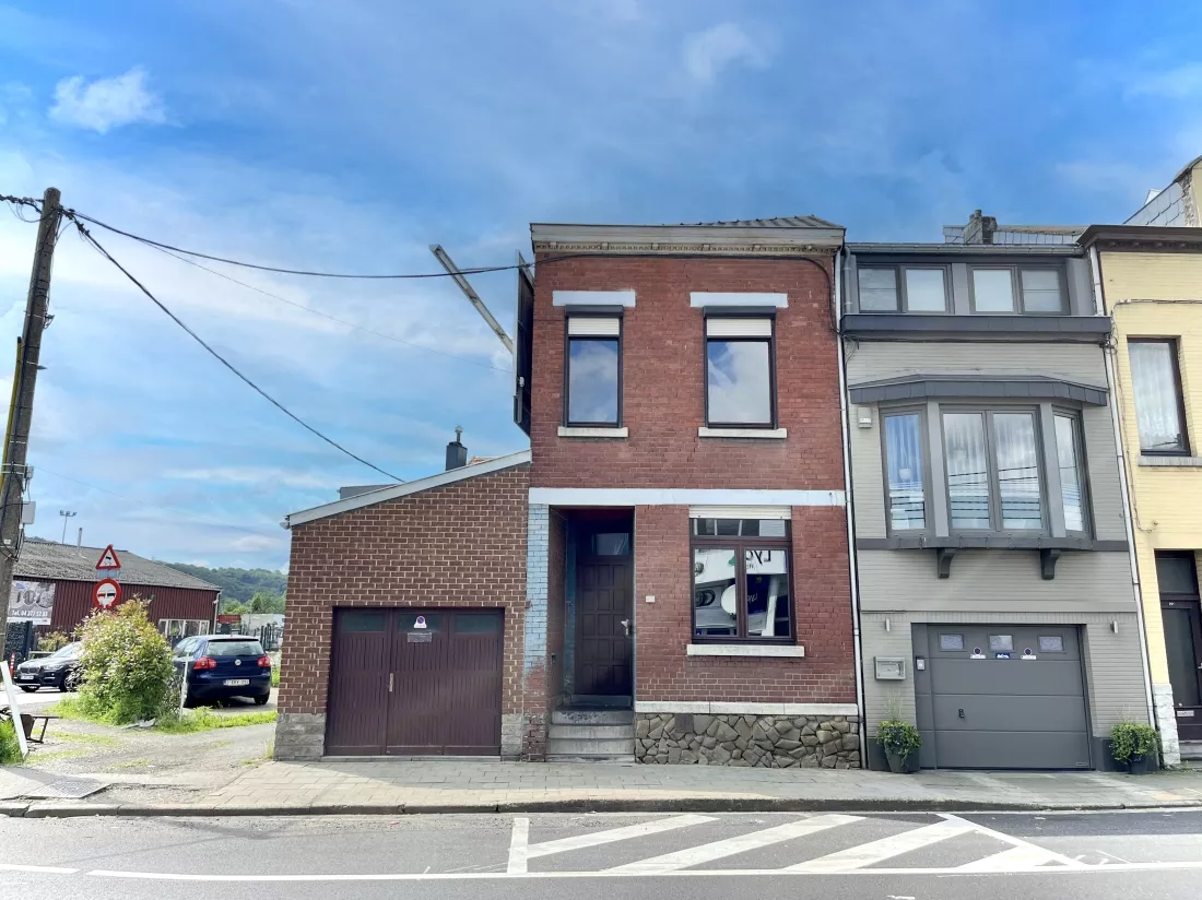 Maison de 2 chambres avec garage au RC modeste